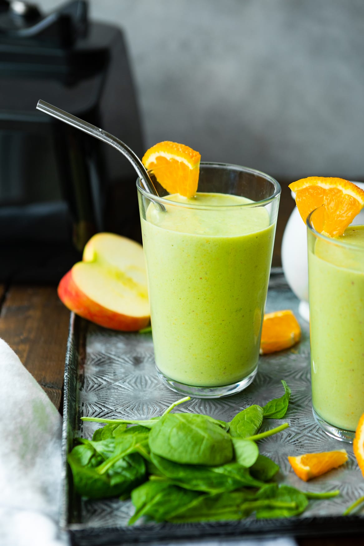 Soothe Cold Symptoms: Easy-to-Digest Smoothies for Winter Wellness